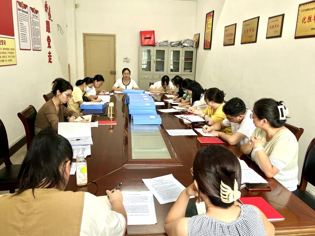 FBAD260BE178A3682E753E5CE80DC383