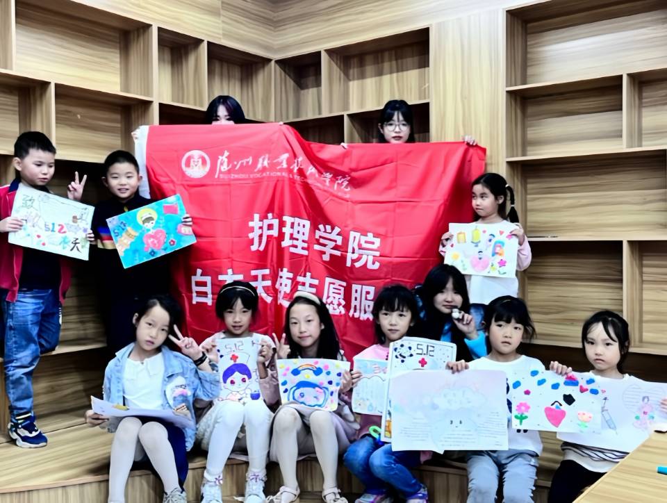 85373f753a5256a146f996854c30a79e