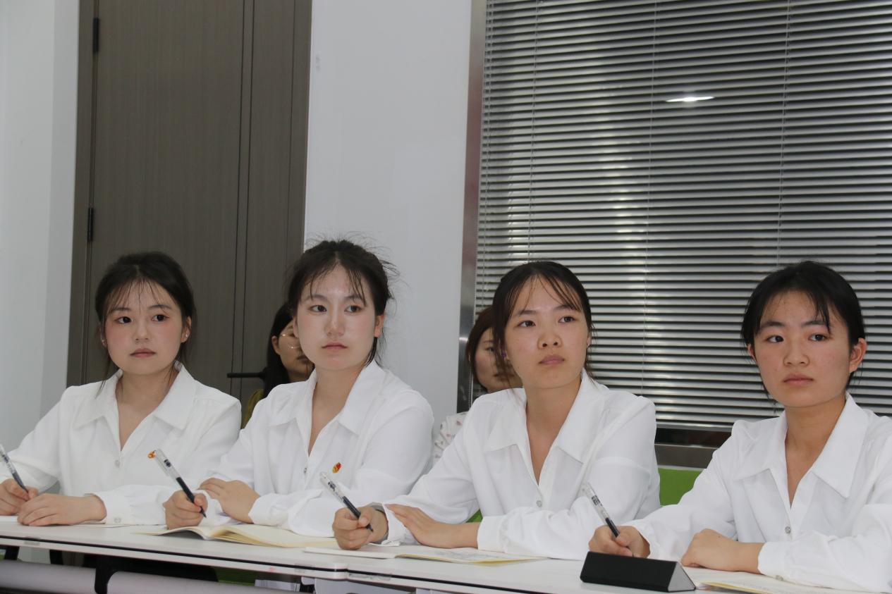 49A421636600CFFFCDF6DC7B928C1FA3